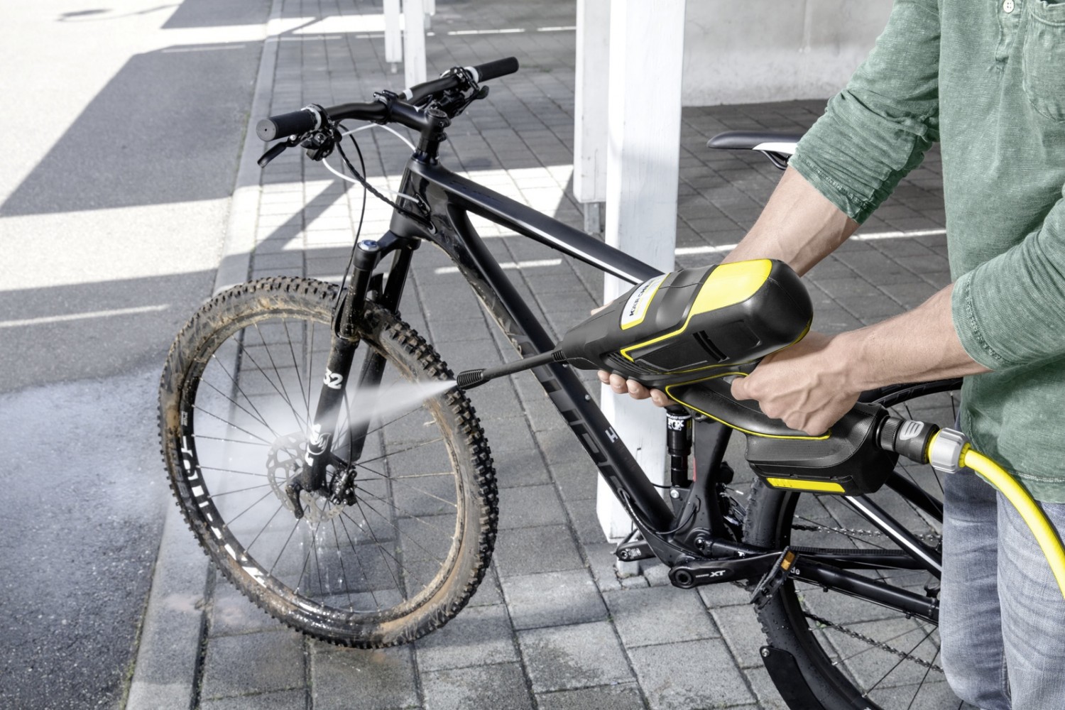 Kärcher Kompakte Alternative zum Hochdruckreiniger: Tipps zum Umgang mit dem Kärcher KHB 5 Battery, Bild 1 Haushaltsgeräte Kompakte Alternative zum Hochdruckreiniger: Tipps zum Umgang mit dem Kärcher KHB 5 Battery - News, Bild 1