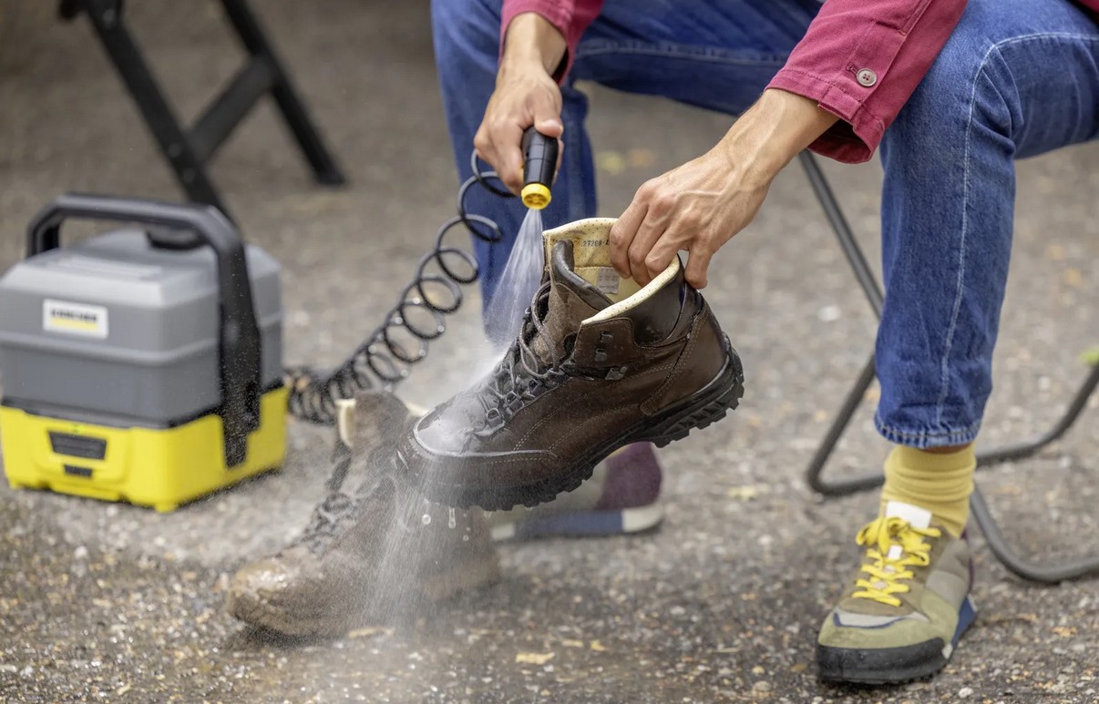 Marke: Kärcher Flexible Reinigung: Akkubetriebene Mittel- und Niederdruckreiniger arbeiten autark, Bild 1 Ratgeber Flexible Reinigung: Akkubetriebene Mittel- und Niederdruckreiniger arbeiten autark - News, Bild 1