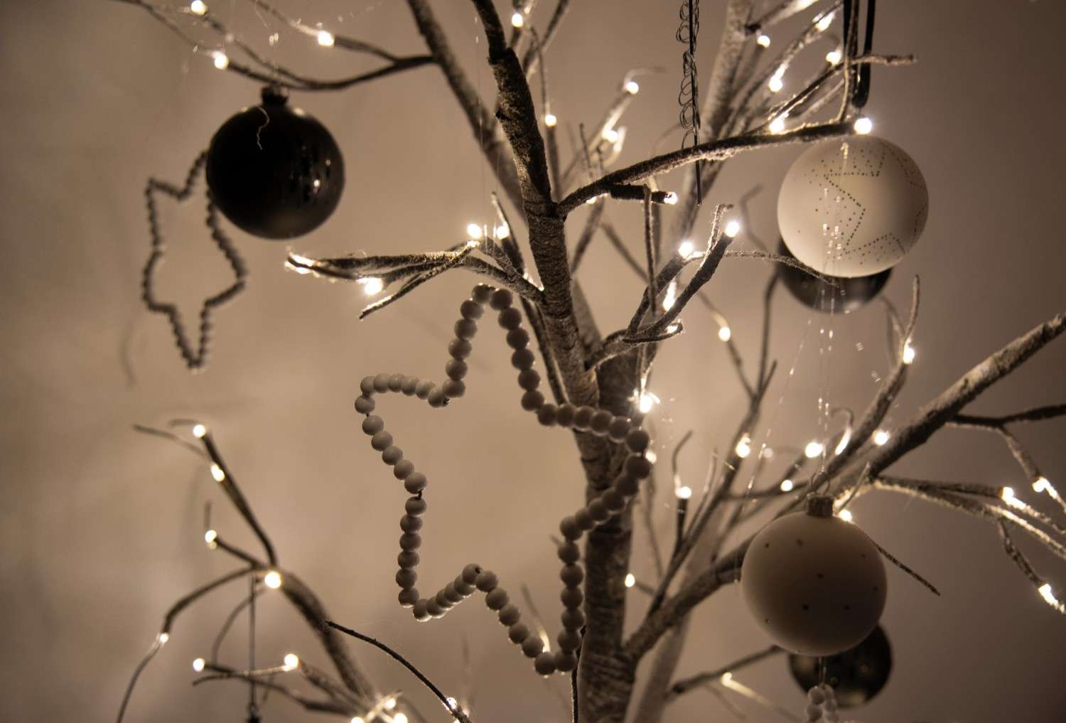 Licht Hierauf sollten Sie bei Ihrer Weihnachtsbeleuchtung unbedingt achten - News, Bild 1