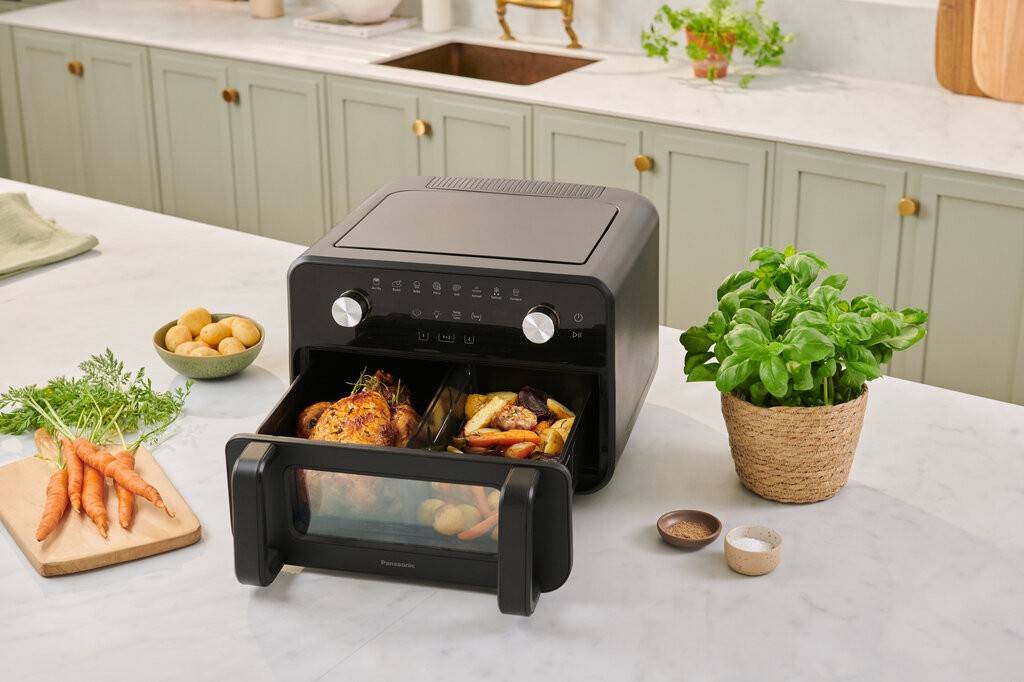 Haushaltsgeräte Heißluftfritteuse von Panasonic mit zwei Kochzonen feiert Premiere - News, Bild 1