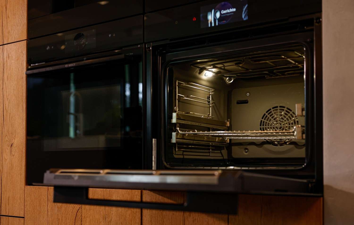 Marke: Kochfeld und Backofen reinigen: So geht´s richtig, Bild 1 Ratgeber Kochfeld und Backofen reinigen: So geht´s richtig - News, Bild 1