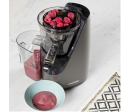 Haushaltsgeräte Sorbets und Frozen Joghurts: Neuer Slow Juicer SJ 8640 von Grundig - News, Bild 1