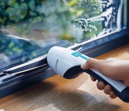 Leifheit Bis zu 45 Minuten Akkulaufzeit: Neuer Fenster- und Badsauger von Leifheit, Bild 1 Haushaltsgeräte Bis zu 45 Minuten Akkulaufzeit: Neuer Fenster- und Badsauger von Leifheit - News, Bild 1