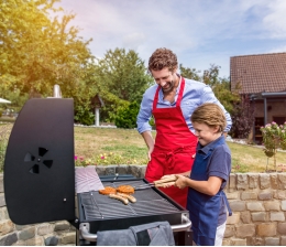 Produktvorstellung Mellerud sagt schmutzigen Grills den Kampf an - Spezieller Haftschaum, Bild 1 Produktvorstellung Mellerud sagt schmutzigen Grills den Kampf an - Spezieller Haftschaum - News, Bild 1