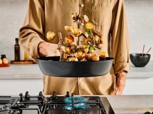 Haushaltsgeräte Neue Pfannenserie von Tefal mit hoher Kratzfestigkeit - News, Bild 1