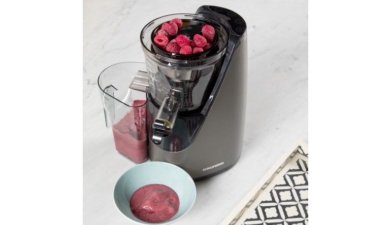 Haushaltsgeräte Sorbets und Frozen Joghurts: Neuer Slow Juicer SJ 8640 von Grundig - News, Bild 1