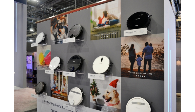 Haushaltsgeräte Der erkennt sogar Socken und Kabel: Neuer Ecovacs-Saugroboter DEEBOT OZMO 960, Bild 1 Haushaltsgeräte Der erkennt sogar Socken und Kabel: Neuer Ecovacs-Saugroboter DEEBOT OZMO 960 - News, Bild 1