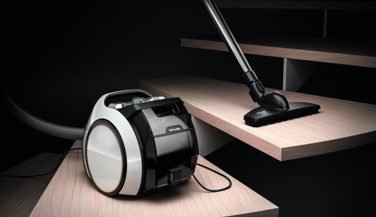 Miele Boost CX1: Kleinster beutelloser Bodenstaubsauger von Miele, Bild 1 Haushaltsgeräte Boost CX1: Kleinster beutelloser Bodenstaubsauger von Miele - News, Bild 1
