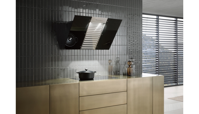 Miele Dunstabzugshaube von Miele mit Verstärker und Lautsprechern für Stereo-Klang, Bild 1 Haushaltsgeräte Dunstabzugshaube von Miele mit Verstärker und Lautsprechern für Stereo-Klang - News, Bild 1