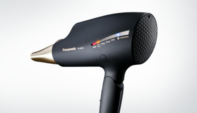 Marke: Panasonic Zink-Ionen stärken Haaroberfläche: Neuer Haartrockner EH-NA9J von Panasonic, Bild 1 Körperpflege Zink-Ionen stärken Haaroberfläche: Neuer Haartrockner EH-NA9J von Panasonic - News, Bild 1