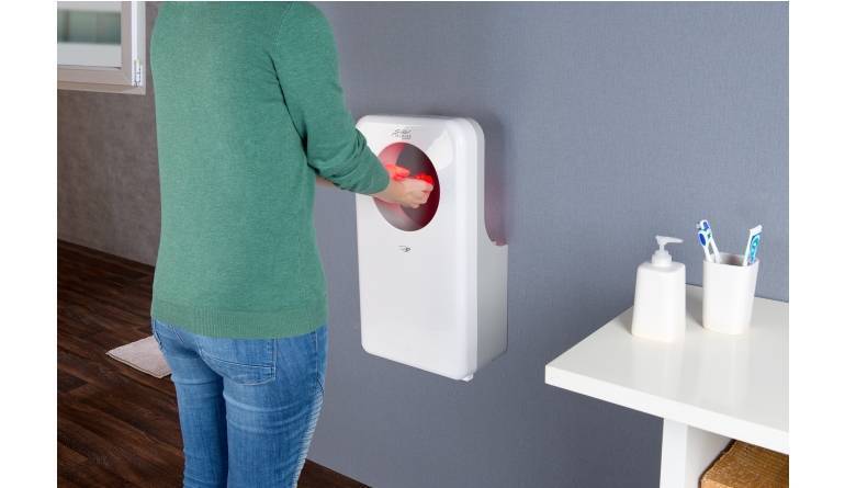 Sichler Hände trocknen mit 1.450 Watt: Sichler pustet die Feuchtigkeit weg, Bild 1 Haushaltsgeräte Hände trocknen mit 1.450 Watt: Sichler pustet die Feuchtigkeit weg - News, Bild 1