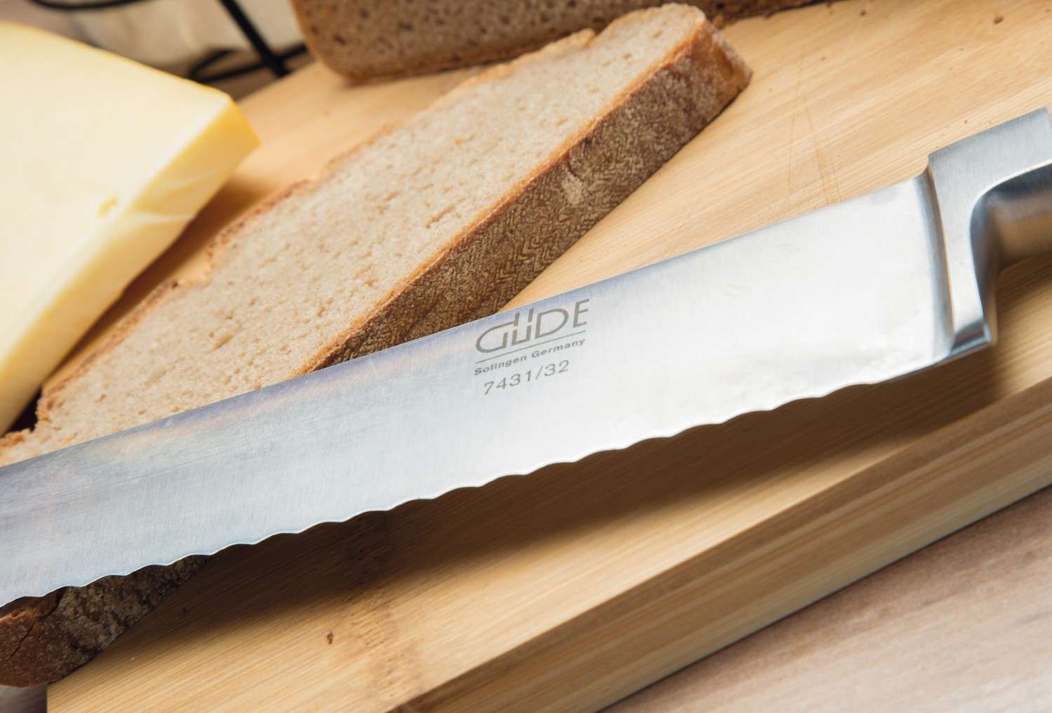 Messer Güde Brotmesser Alpha Olive im Test, Bild 2