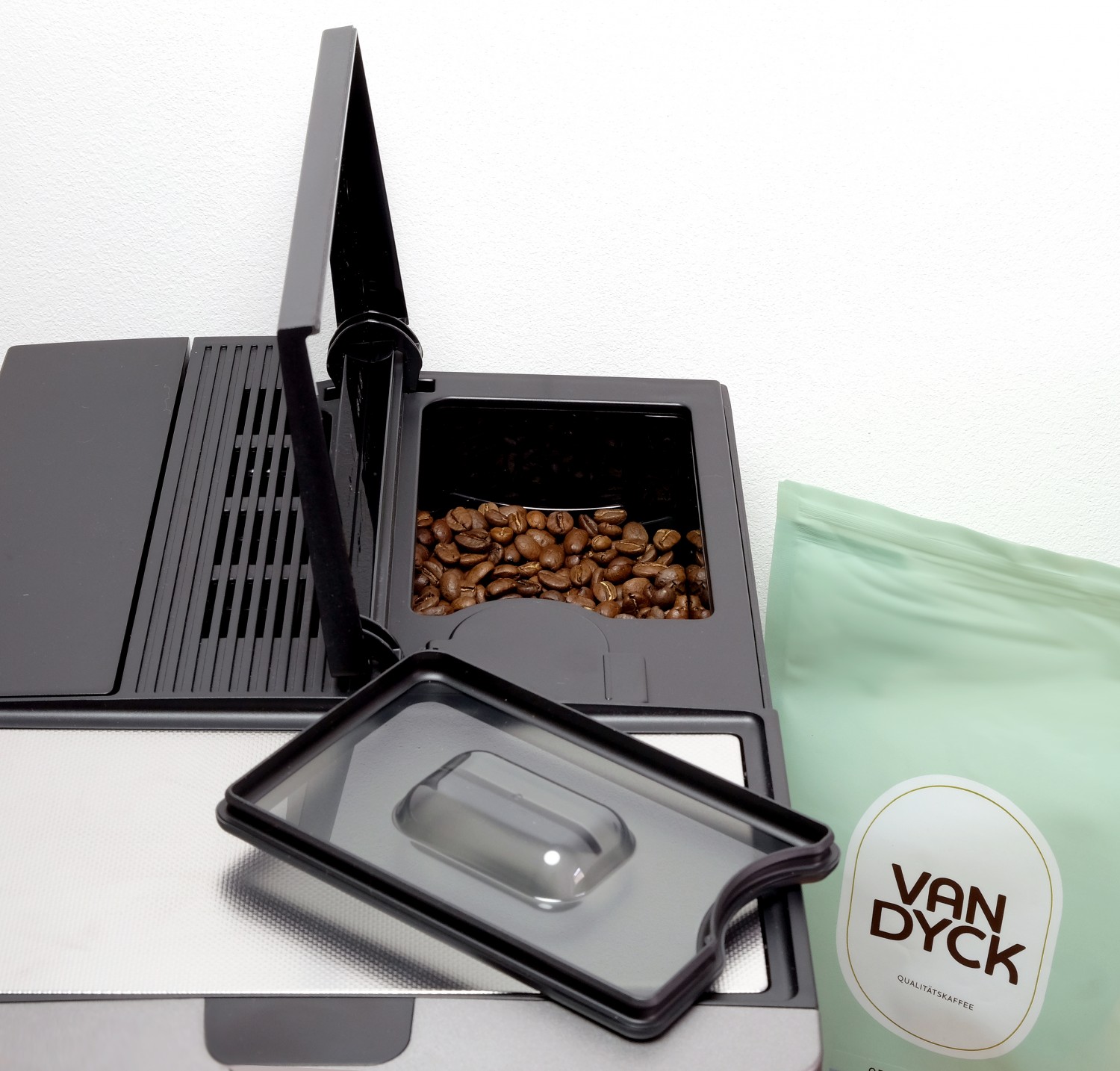 Geburtstagsgeschenk: Nivona NICR 821, Bild 2 Kaffeevollautomat Nivona NICR 821 im Test, Bild 2