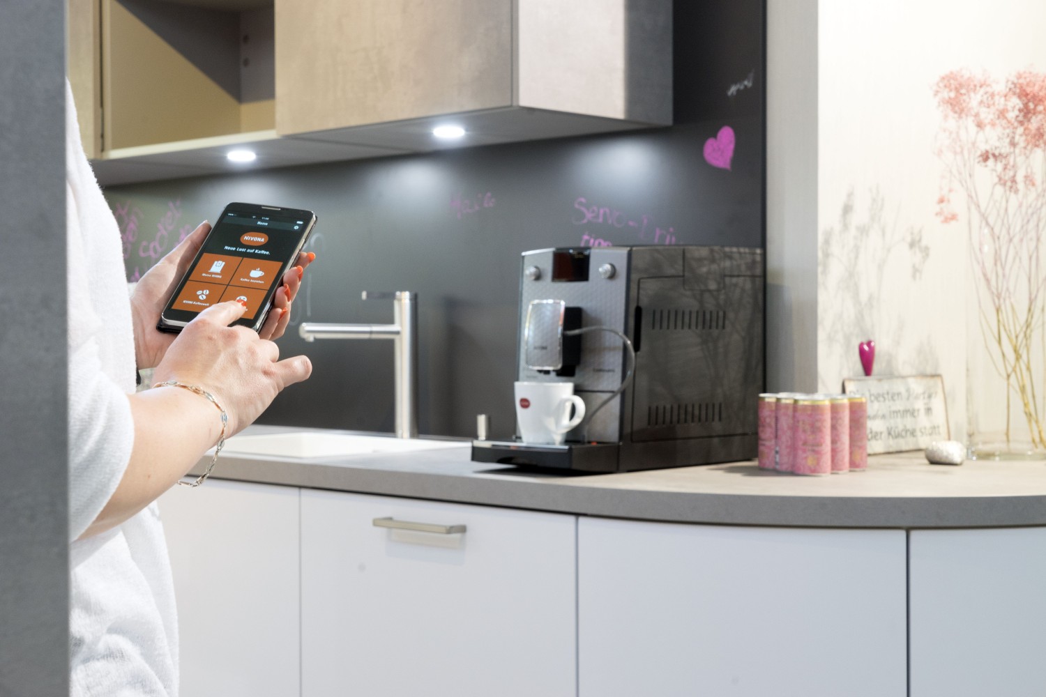 Aussehen, Aroma und App: Ein Vollautomat für Kaffee-Individualisten: Nivona CafeRomatica 768, Bild 2 Kaffeevollautomat Nivona CafeRomatica 768 im Test, Bild 2