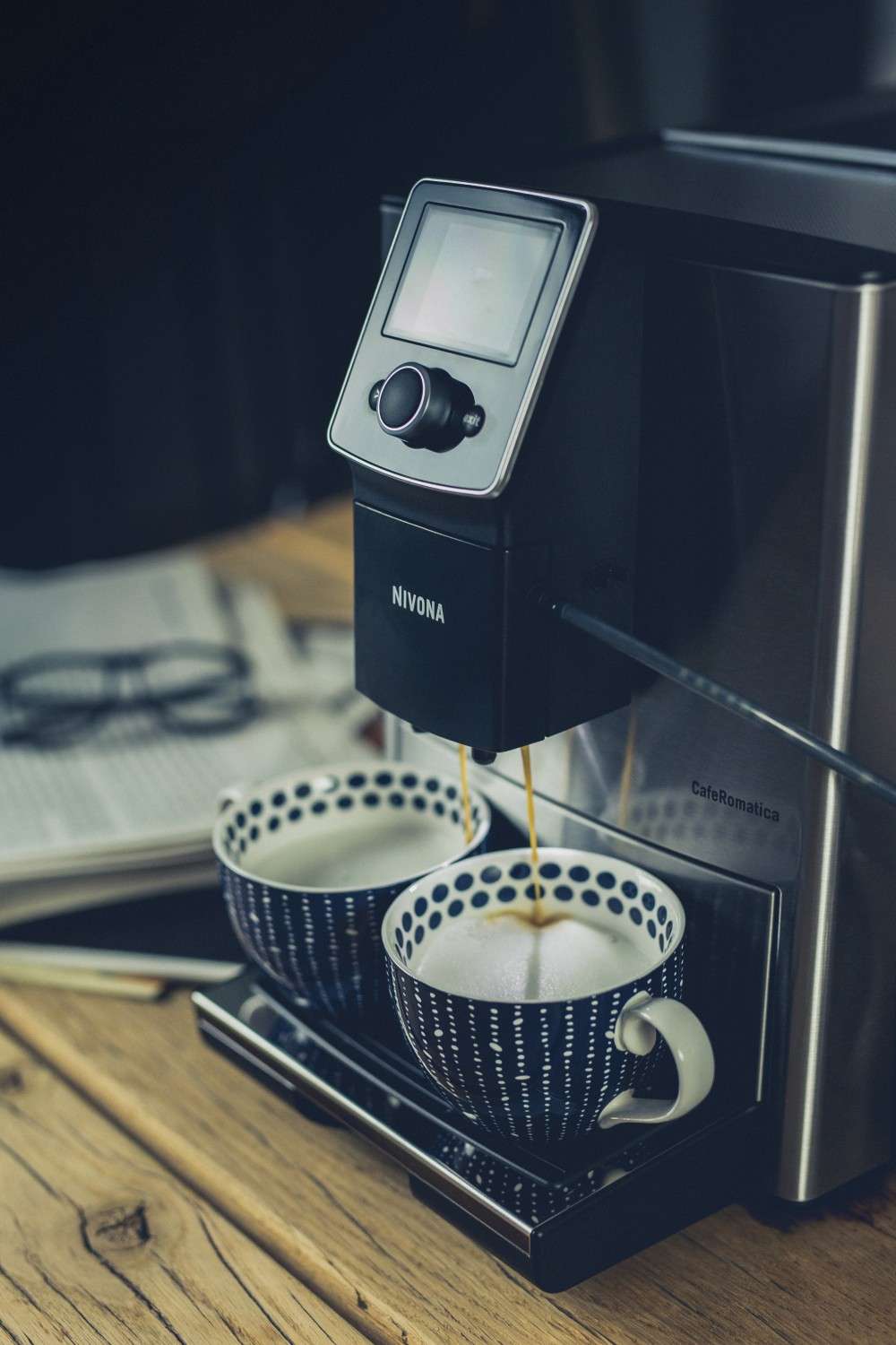 Auf einen Kaffee: Nivona NICR 825, Bild 1 Kaffeevollautomat Nivona NICR 825 im Test, Bild 1