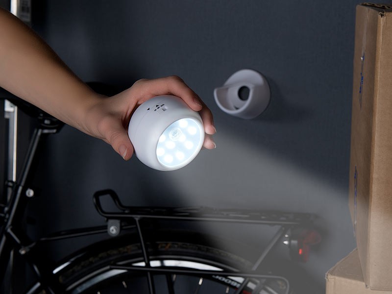 Taschenlampe mit Bewegungssensor: Luminea Kabelloser LED Strahler, Bild 2 Sonstiges Haustechnik Luminea Kabelloser LED Strahler im Test, Bild 2