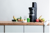 Entsafter Panasonic MJ-L700 Slow Juicer im Test, Bild 1