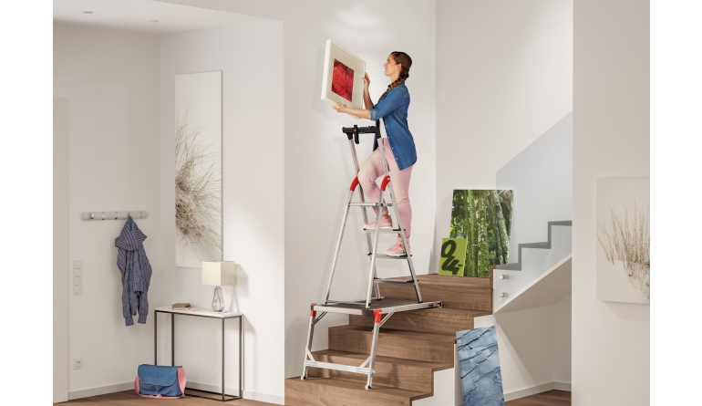 Serientest: Hailo L80 ComfortLine Alu-Sicherheits-Stehleiter, Hailo TP1 Treppenpodest, Bild 1 Sonstige Haushaltshilfe Hailo L80 ComfortLine Alu-Sicherheits-Stehleiter, Hailo TP1 Treppenpodest im Test , Bild 1
