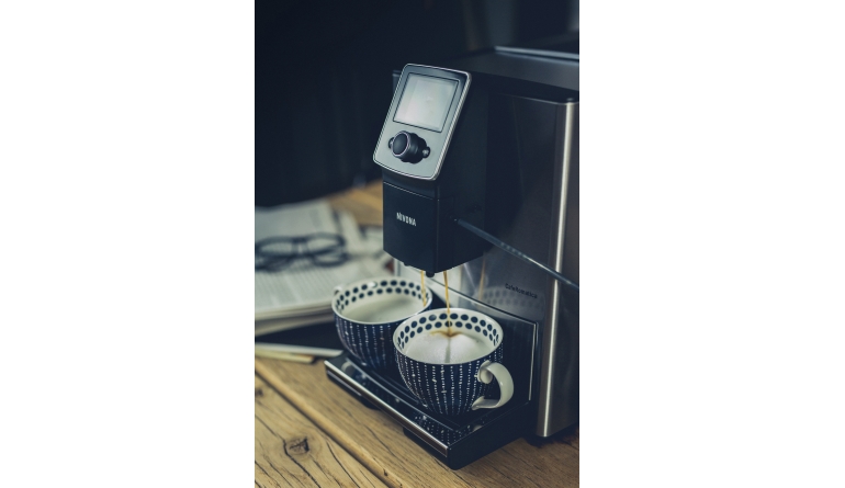 Auf einen Kaffee: Nivona NICR 825, Bild 1 Kaffeevollautomat Nivona NICR 825 im Test, Bild 1