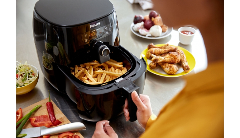 Friteuse Philips Airfryer Avance TurboStar HD9640 im Test, Bild 1