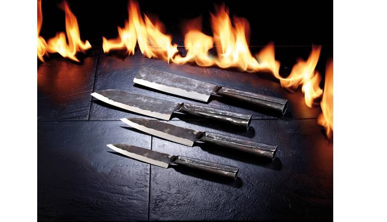 Serientest: TokioKitchenWare Messerset NC-2975, TokioKitchenWare Chinesisches Hackmesser NC-2970, TokioKitchenWare Kochmesser NC-2971, Bild 1 Sonstiges Haustechnik TokioKitchenWare Messerset NC-2975, TokioKitchenWare Chinesisches Hackmesser NC-2970, TokioKitchenWare Kochmesser NC-2971 im Test , Bild 1