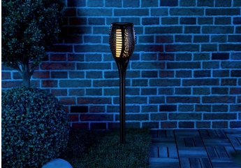 Einzeltest: LUNARTEC 2er-Set LED-Solar-Gartenfackeln NX-6370