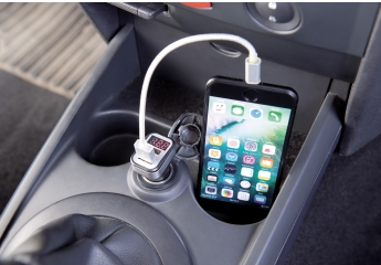 Einzeltest: Revolt KFZ-USB-Ladegerät